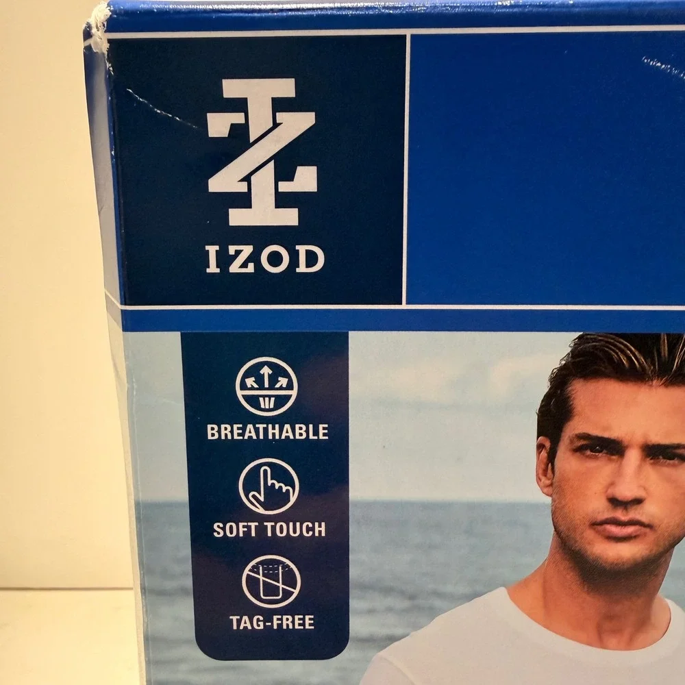 IZOD Mens NEW 4 Pack‎ Classic White Crewneck Tees Breathable Tag Free Soft Large